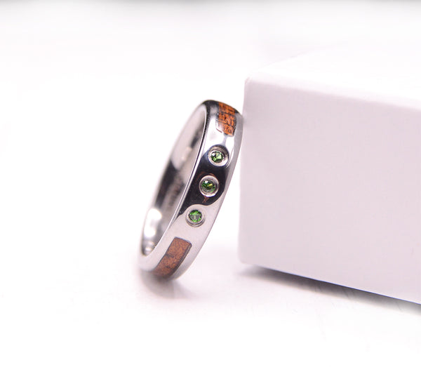 Emerald Ring with Koa Wood Inlaid 4mm